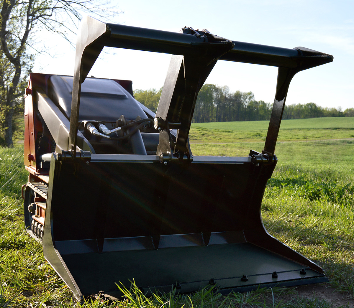 Mini Skid Steer & Compact Tractor Grapple Bucket