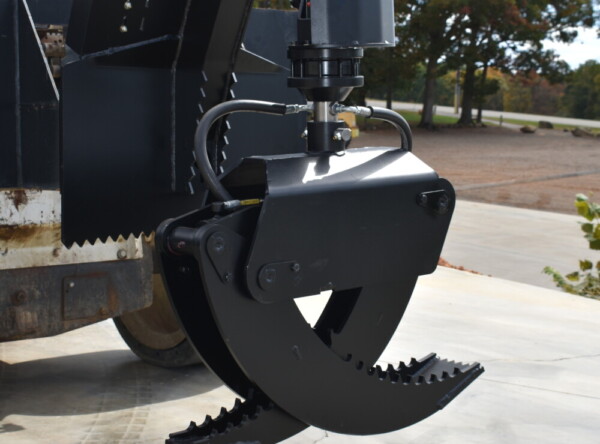 DSC_0265 Loflin Mini Hydraulic Rotating Log Grapple