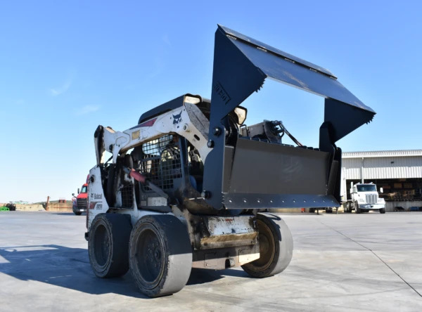 Loflin 4-in-1 Bucket Loflin 4-in-1 Bucket