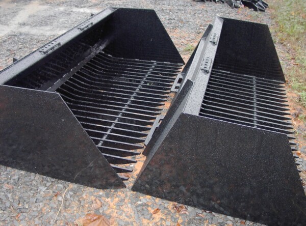 IM001018 Loflin Cake Bucket